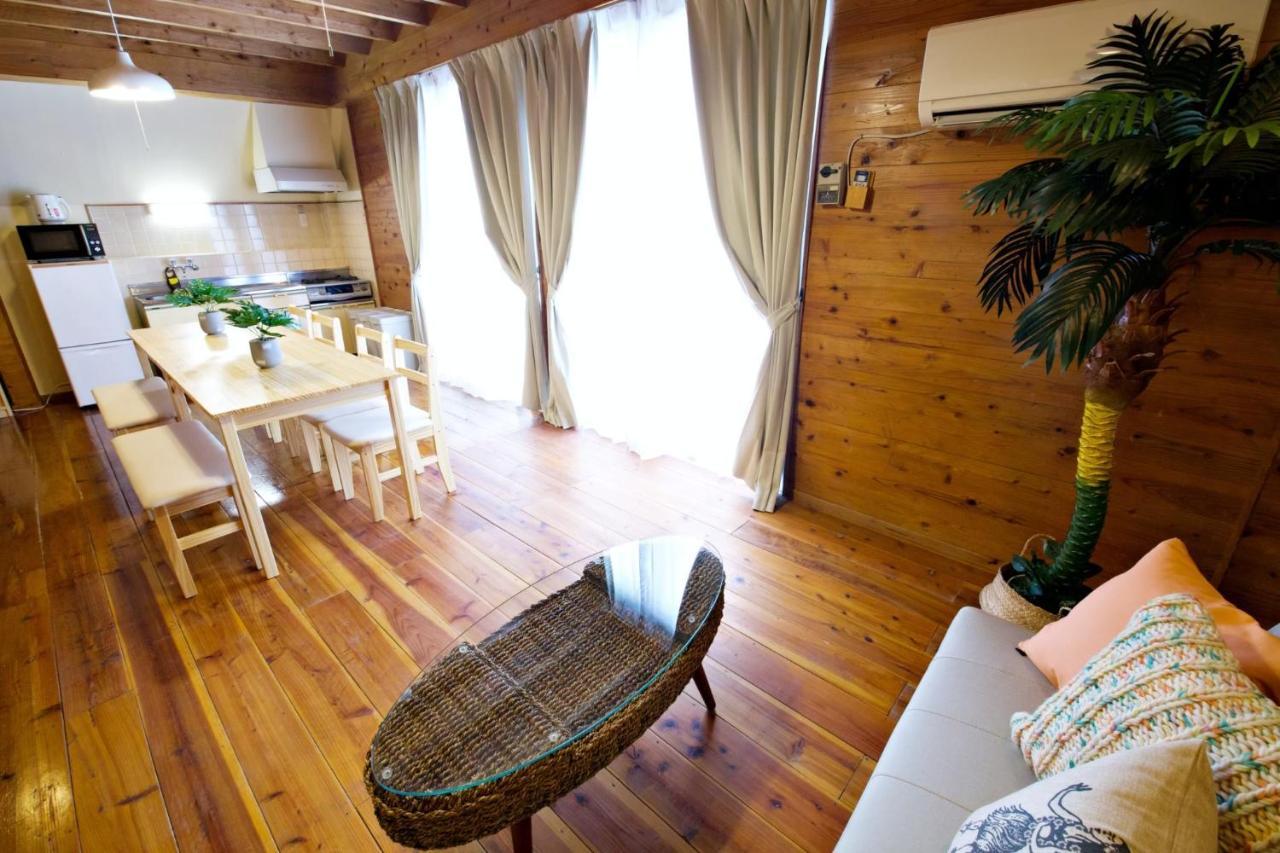 Apartmán にらい恩納　杉の木 Onna Exteriér fotografie